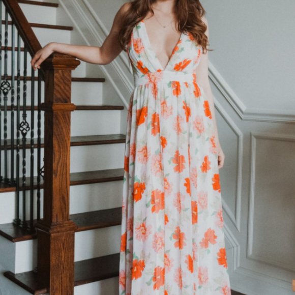 White Floral Maxi Dress - Picture 2 of 6